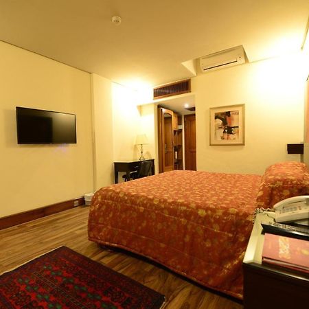 לאהור Regency Inn Hotel מראה חיצוני תמונה