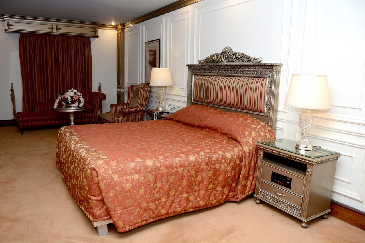לאהור Regency Inn Hotel מראה חיצוני תמונה
