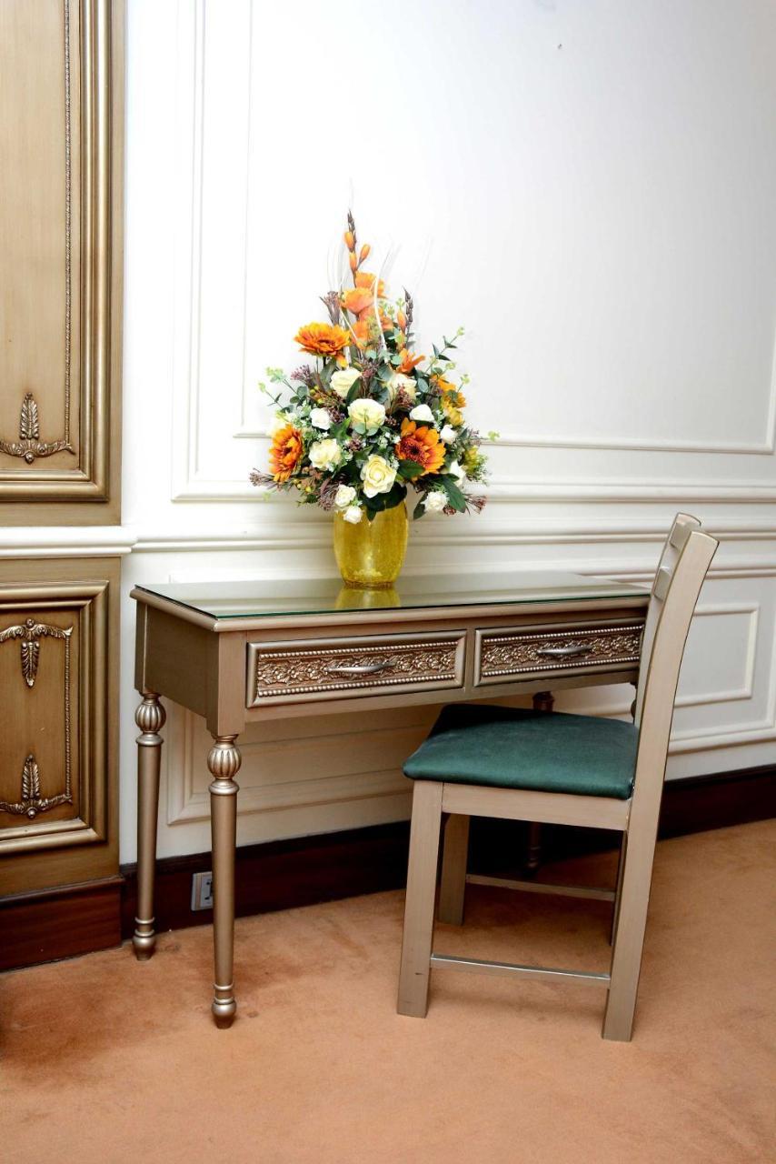 לאהור Regency Inn Hotel מראה חיצוני תמונה