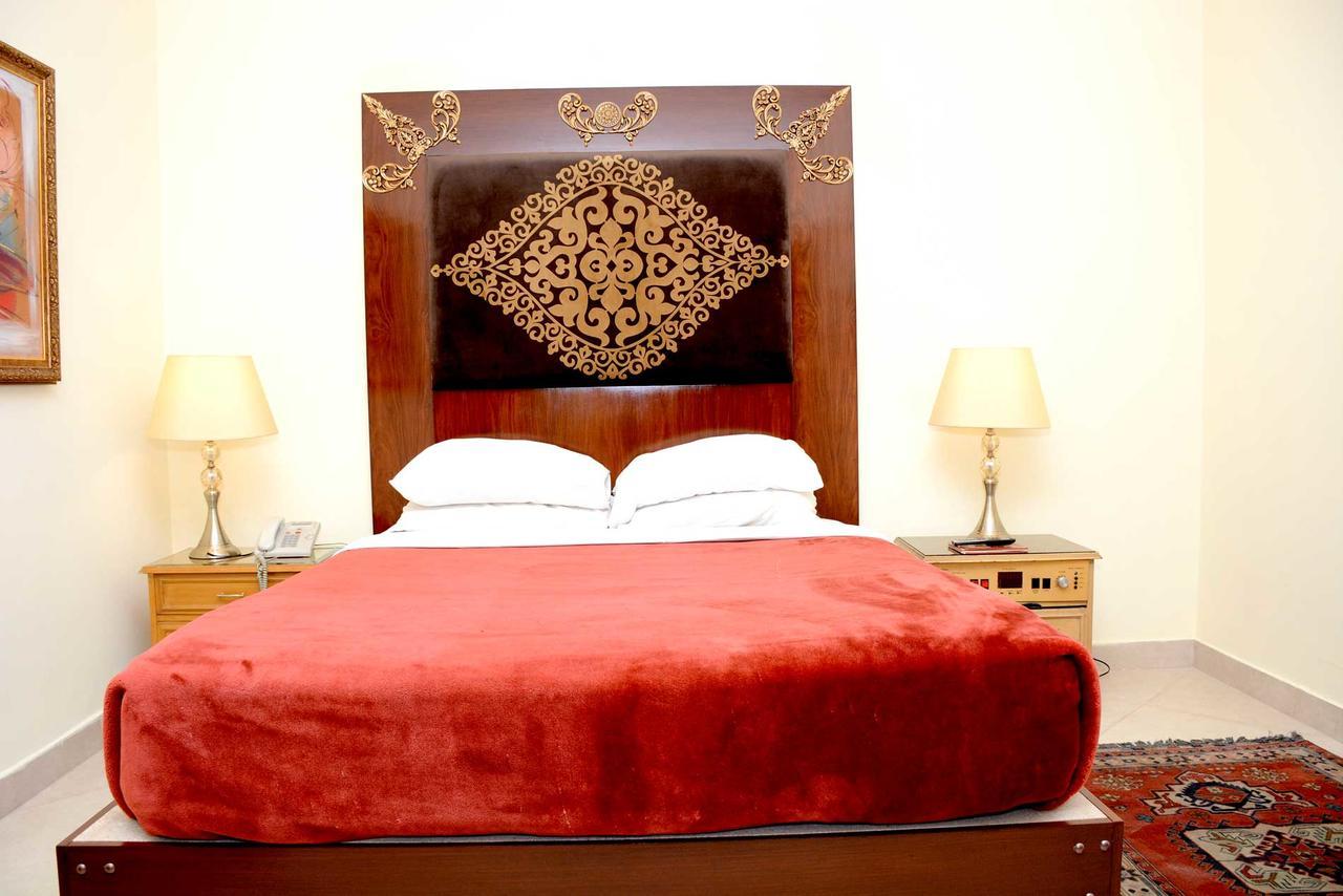 לאהור Regency Inn Hotel מראה חיצוני תמונה