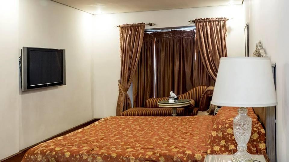 לאהור Regency Inn Hotel מראה חיצוני תמונה