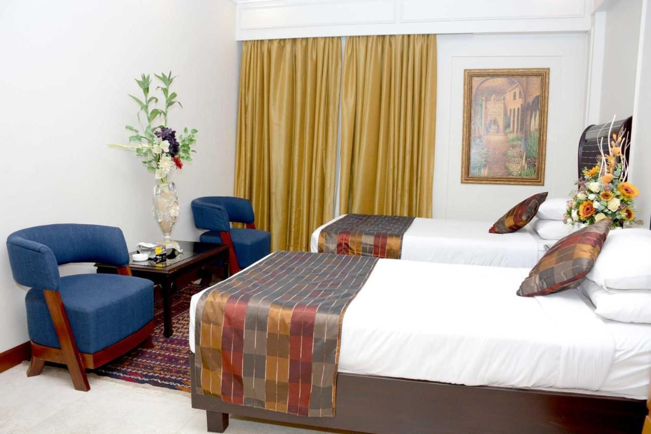 לאהור Regency Inn Hotel מראה חיצוני תמונה